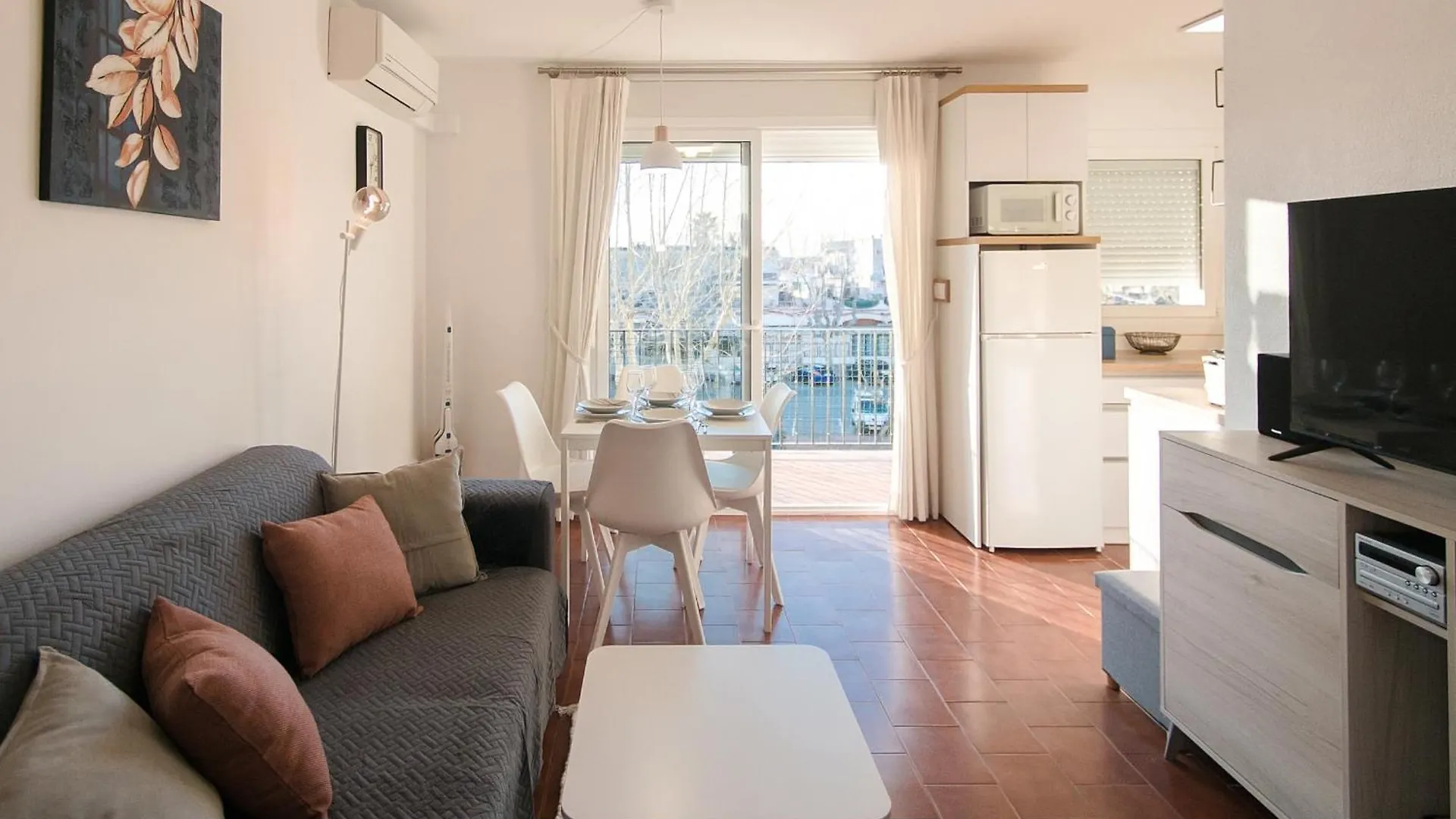 Welcs Apartamento 222 Emp Con Terraza Ampuriabrava